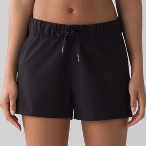 Lululemon Athletica On the Fly Black Drawstring Shorts Elastic Waist Size 6